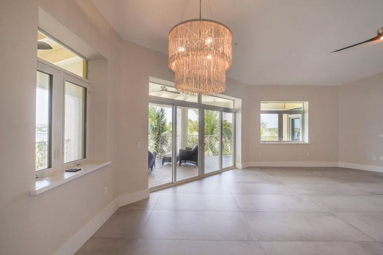 309 E Ocean Ave - Photo 5 of 25