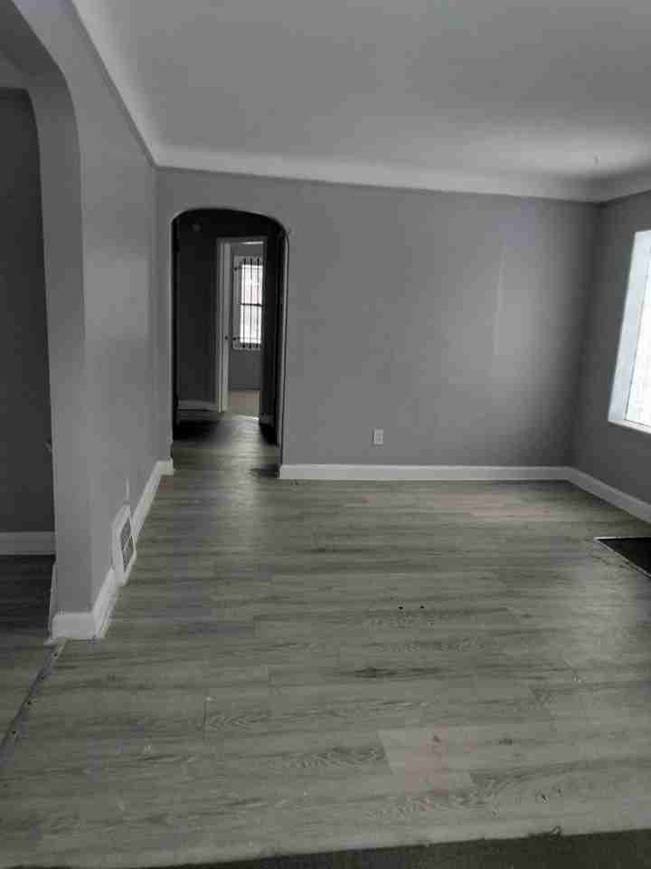 11824 Corbett St - Photo 2 of 10