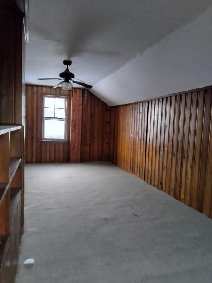 11824 Corbett St - Photo 7 of 10