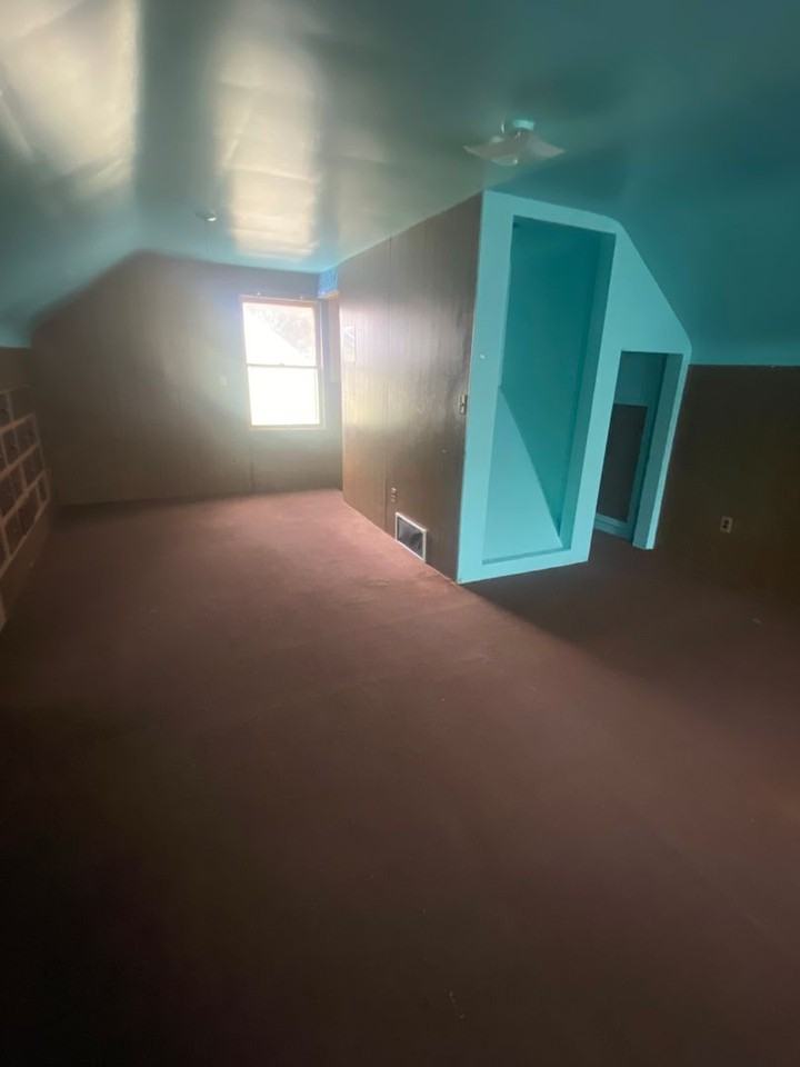 19235 Houghton St - Photo 2 of 8