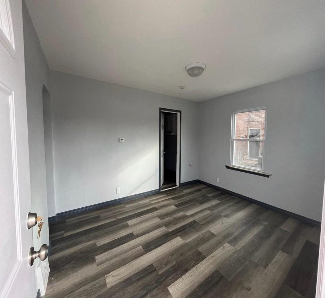 19237 Moross Rd - Photo 2 of 12