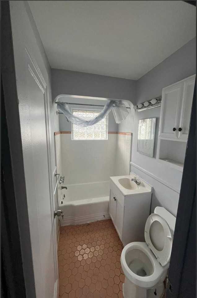 19237 Moross Rd - Photo 5 of 12