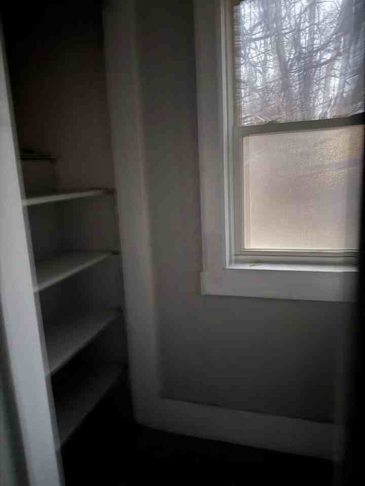 340 N Calhoun St - Photo 6 of 11