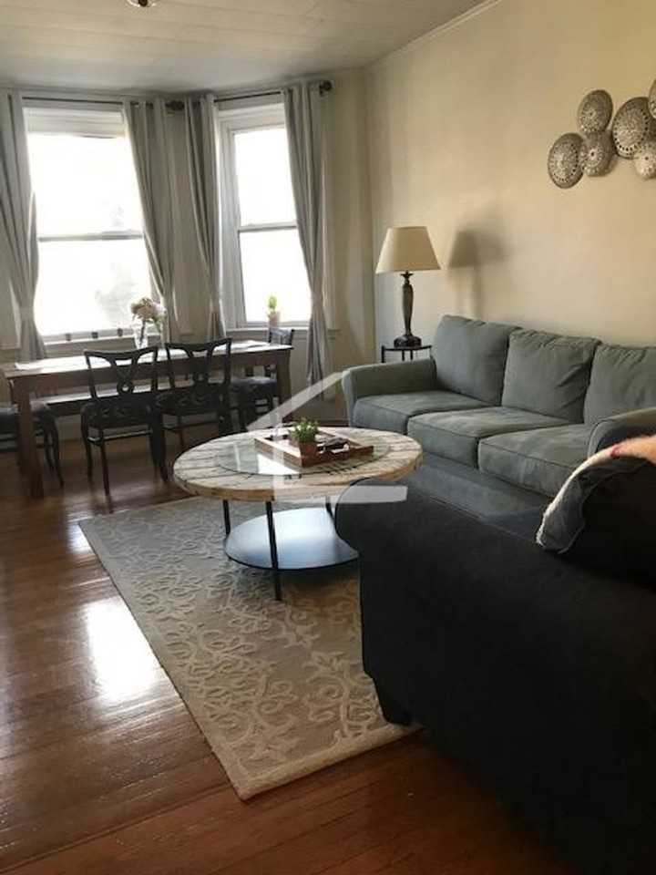 19 Euston St - Photo 3 of 5