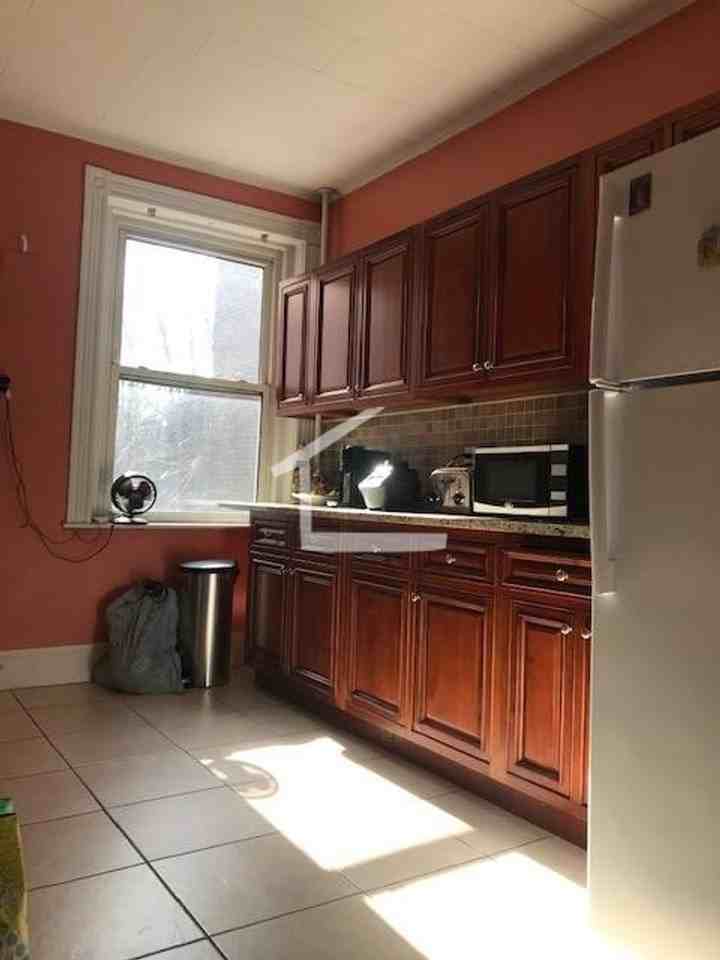 19 Euston St - Photo 4 of 5