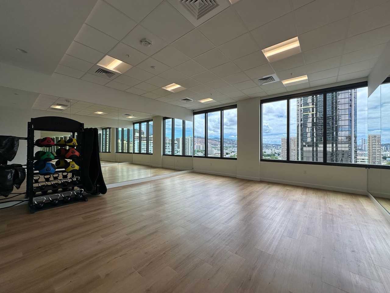 1500 Rycroft St #3205R - Photo 6 of 17