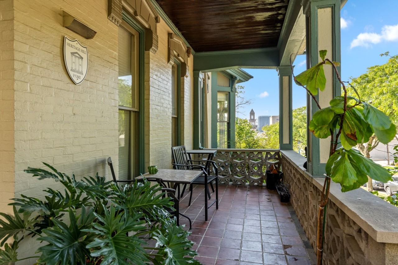 214 Fountain St Ne #1 - Photo 3 of 20