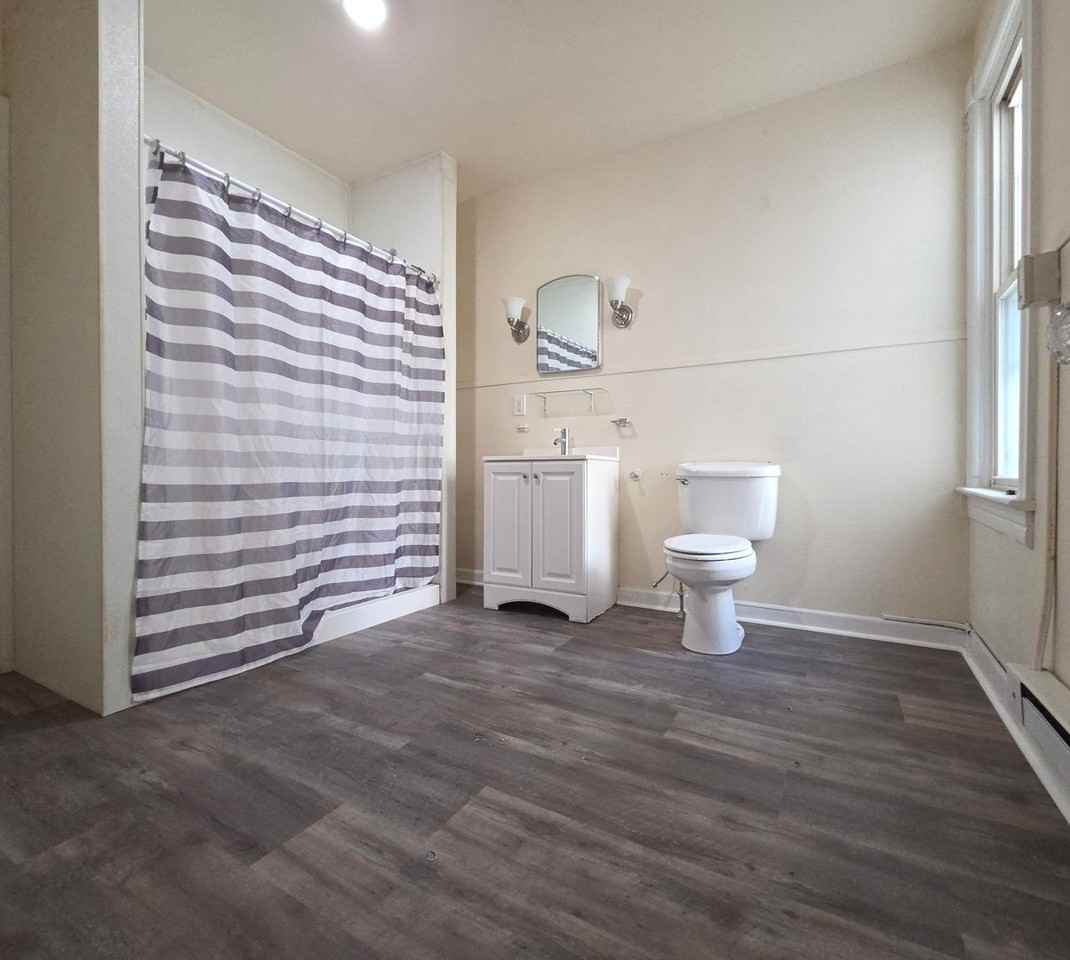 33 Washington St - Photo 4 of 30