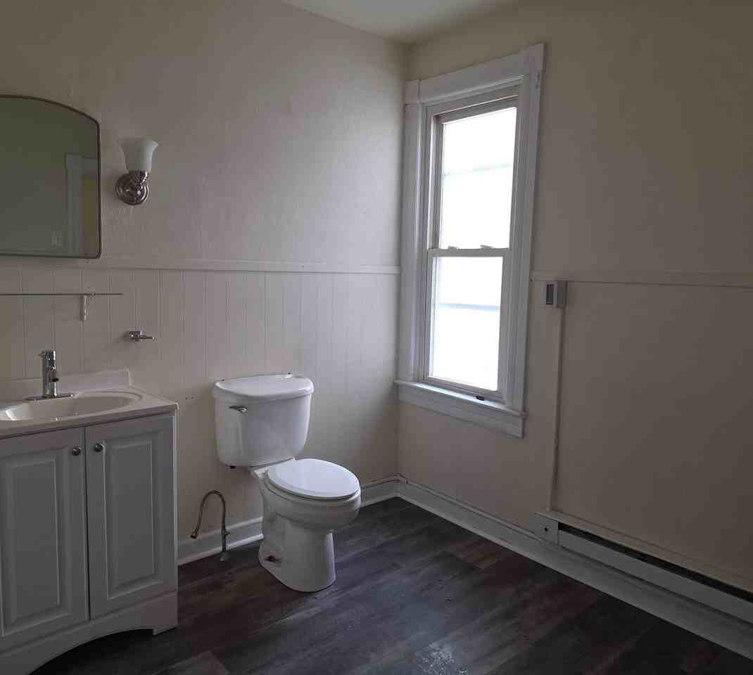 33 Washington St - Photo 6 of 30