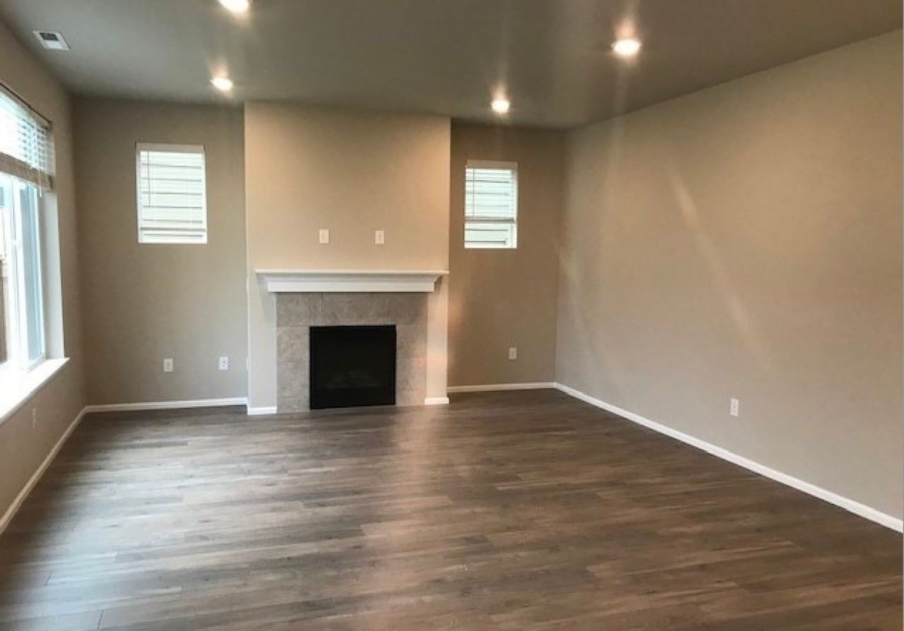 3710 80th Ave Ne - Photo 2 of 12