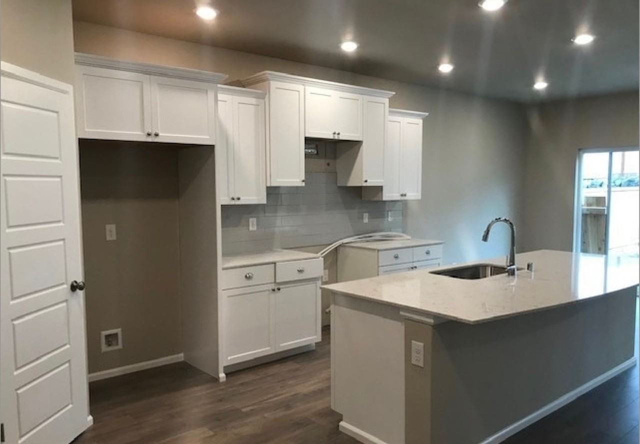 3710 80th Ave Ne - Photo 4 of 12