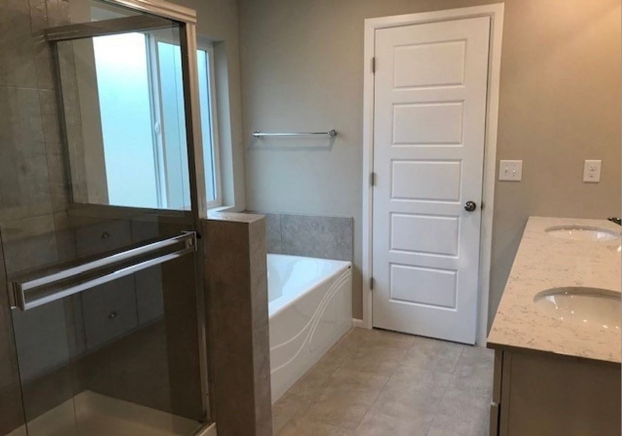 3710 80th Ave Ne - Photo 7 of 12