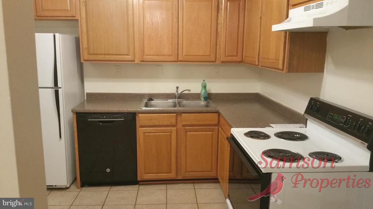 9626 Lindenbrook St - Photo 3 of 18