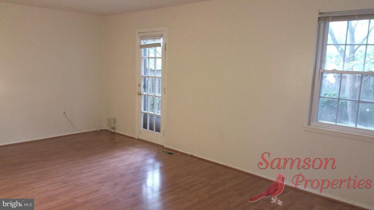 9626 Lindenbrook St - Photo 7 of 18