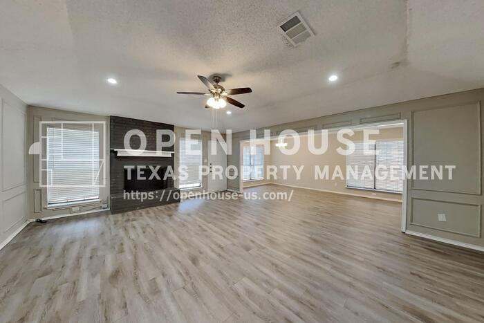 5128 Red River Dr - Photo 4 of 20