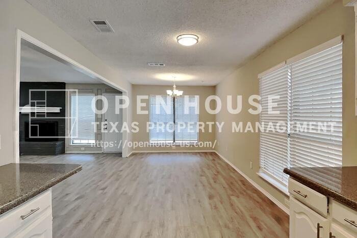 5128 Red River Dr - Photo 7 of 20