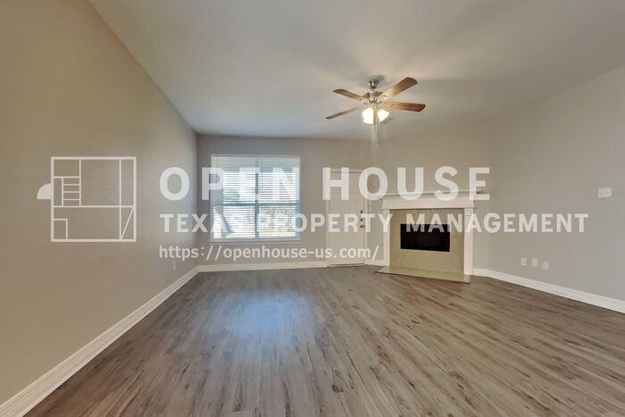 2815 Lockeridge Place Dr - Photo 4 of 20