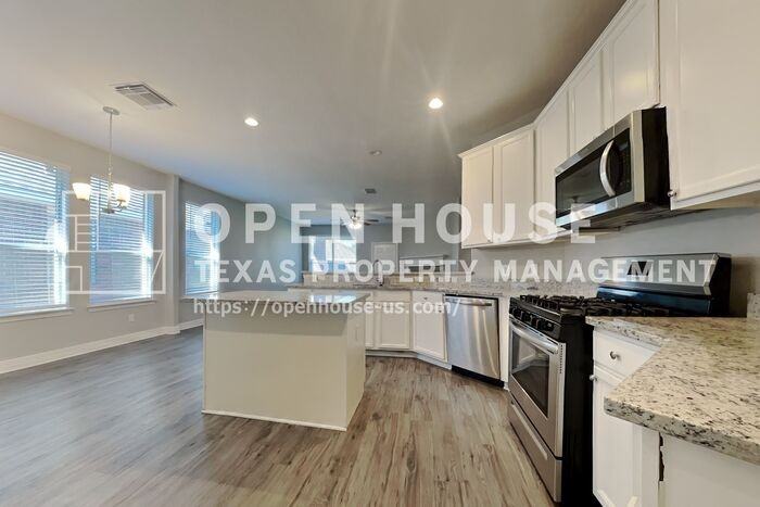 2815 Lockeridge Place Dr - Photo 6 of 20