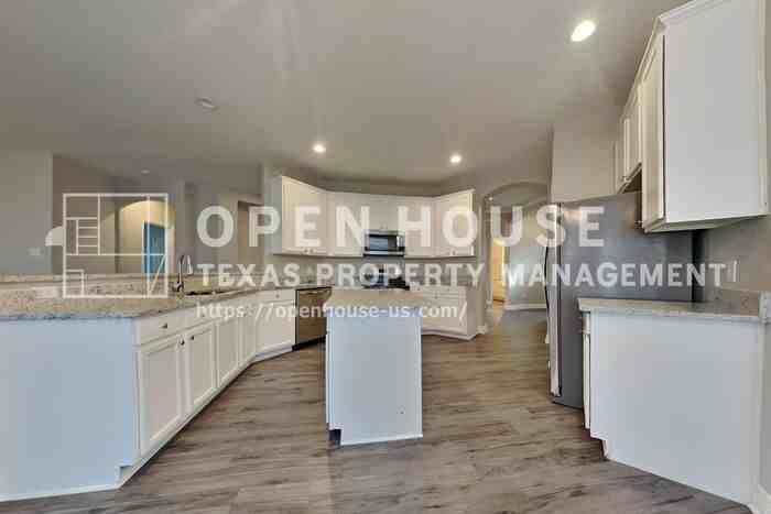 2815 Lockeridge Place Dr - Photo 7 of 20