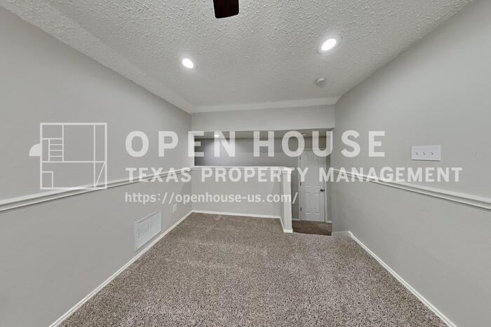 1011 Silver Spruce Dr - Photo 7 of 23