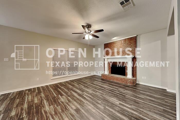 1808 Eastfork Ln - Photo 5 of 20