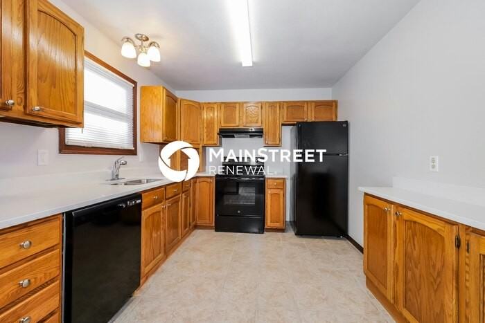 6469 Nw 49th St - Photo 7 of 18