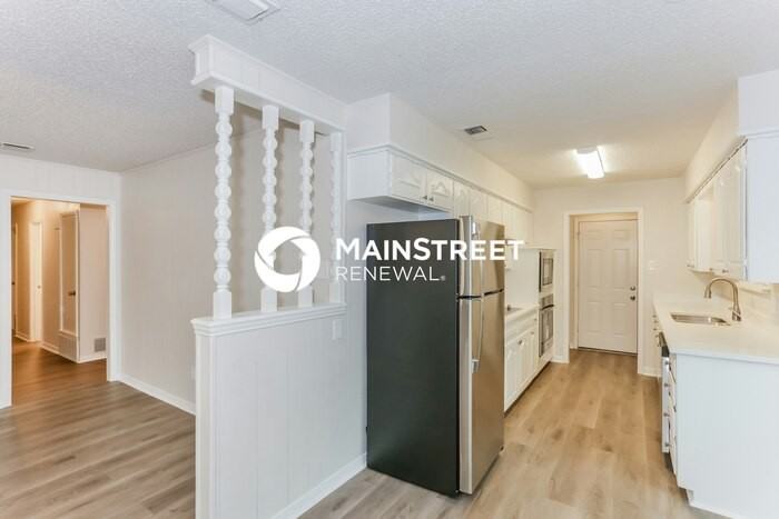 328 Bennett Cir - Photo 7 of 17