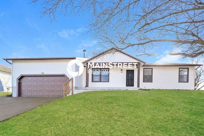 1409 Castle Mill Dr - Photo 2 of 17