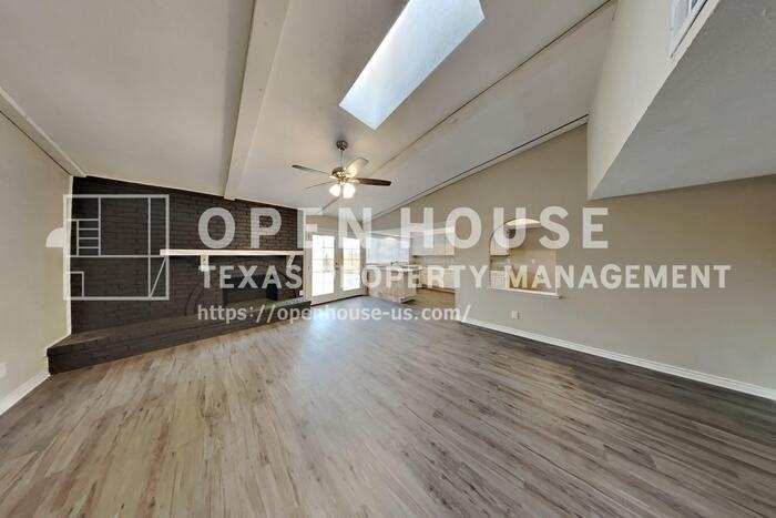 917 Stone Trail Dr - Photo 4 of 20