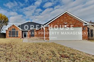 301 Hudson Falls Dr - Photo 1 of 1