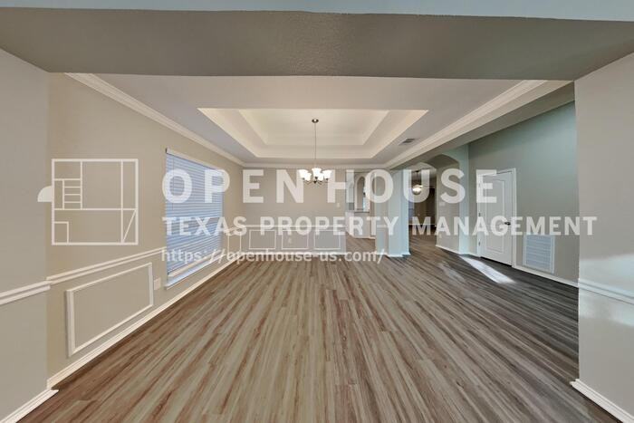 301 Hudson Falls Dr - Photo 6 of 21