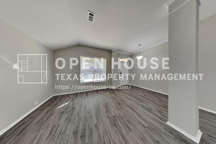 4324 Highgate Rd - Photo 6 of 25