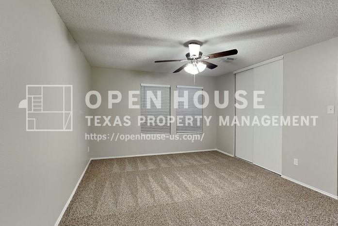 1514 Windward Ln - Photo 5 of 20