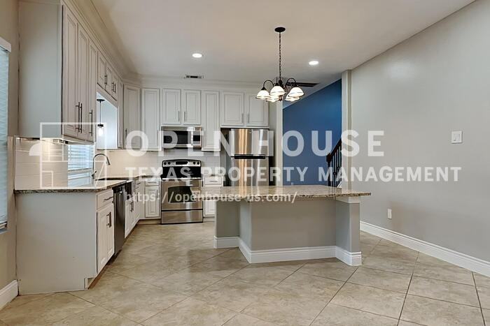 1406 Chesterpoint Dr - Photo 7 of 21