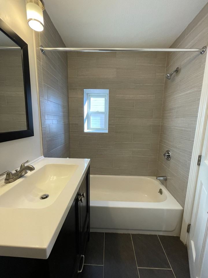 349 Sumner St #3 - Photo 5 of 6