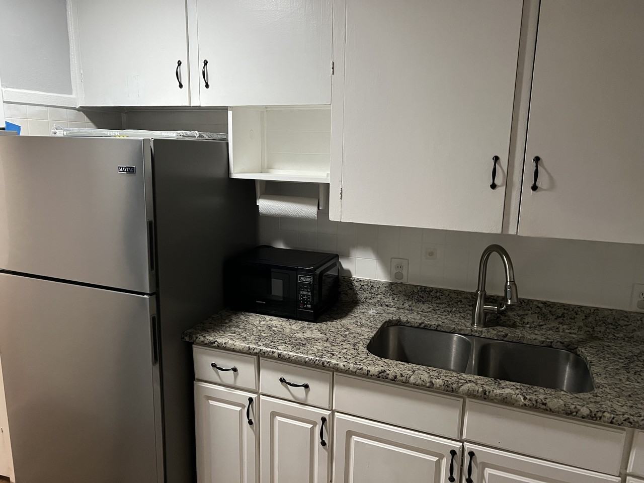 422 E Worth St #NA - Photo 6 of 11