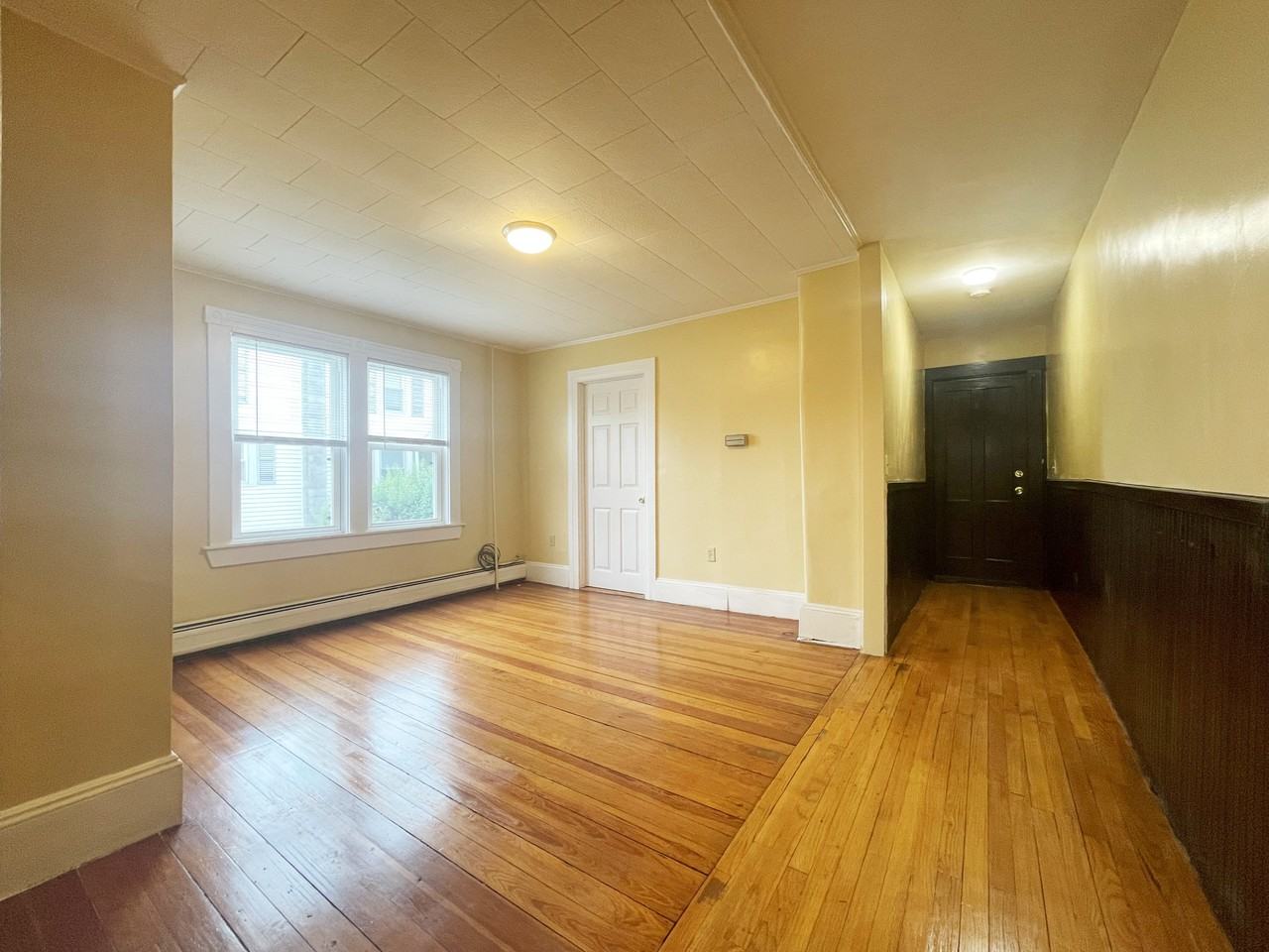 1834 River St #1 - Photo 3 of 9