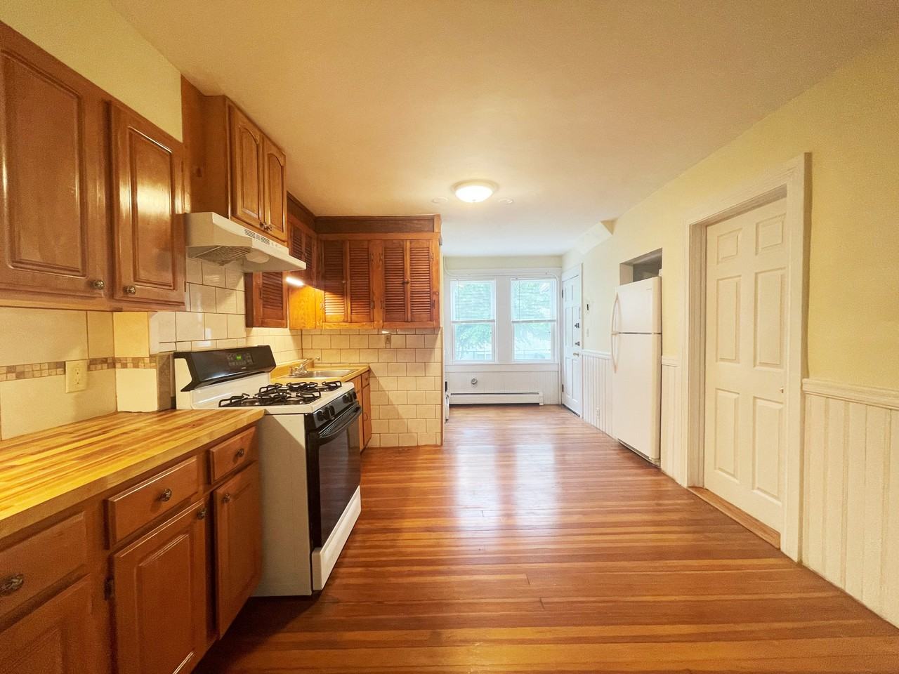 1834 River St #1 - Photo 4 of 9