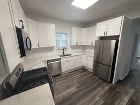 1036 W 61st St #2 - Photo 1 of 1