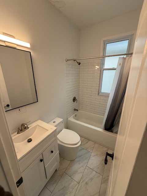 1036 W 61st St #2 - Photo 4 of 6