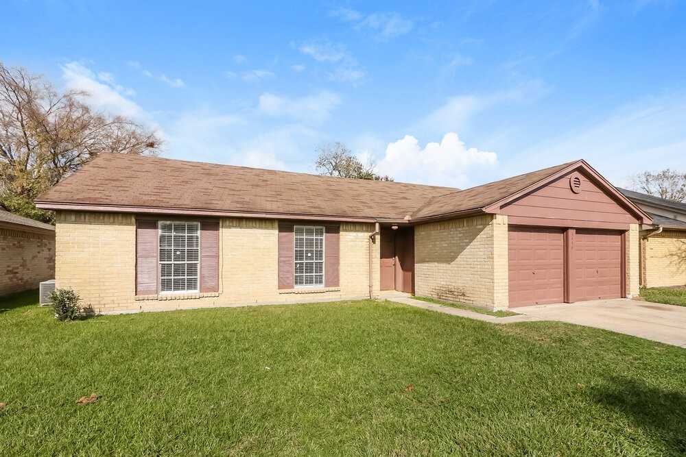 3446 Hombly Rd - Photo 3 of 16