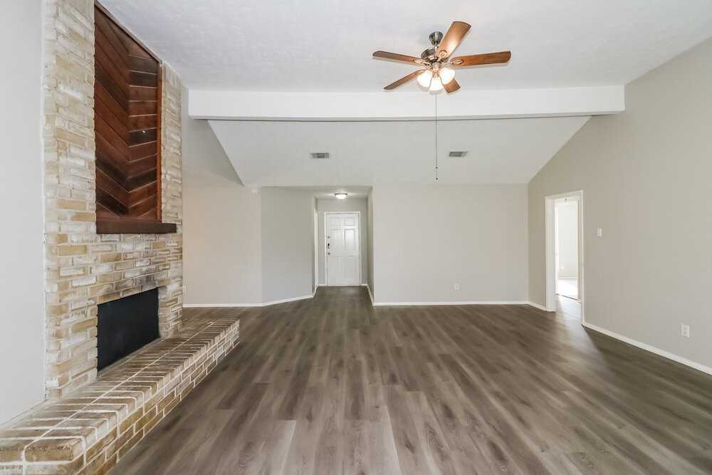 3446 Hombly Rd - Photo 5 of 16