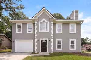 featured image of 2404 Boone Ct