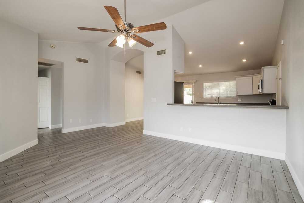 1333 N Higley Rd - Photo 4 of 16