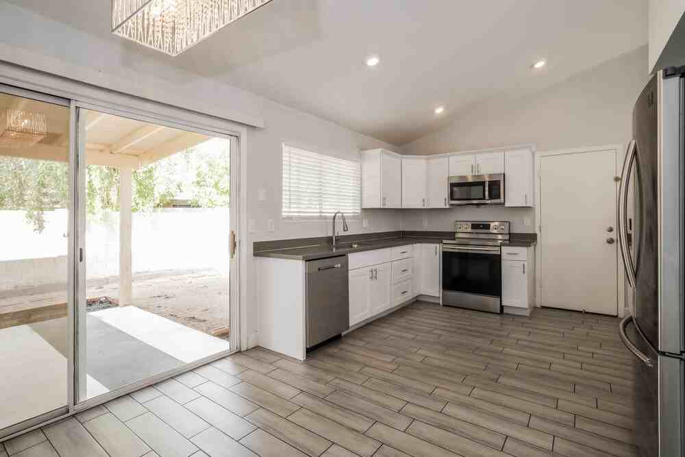 1333 N Higley Rd - Photo 5 of 16