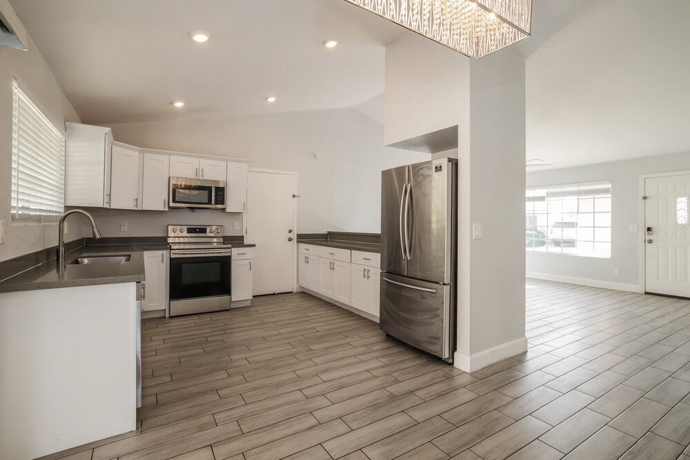 1333 N Higley Rd - Photo 6 of 16