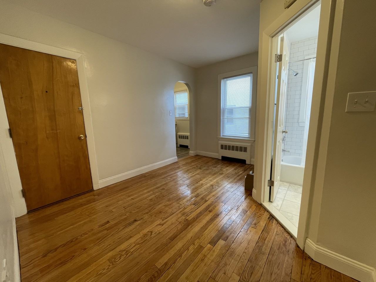 90 Winthrop Shore Dr #1A - Photo 3 of 6