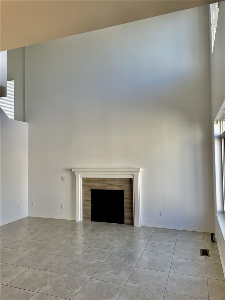 14126 S Winfield Scott Way - Photo 5 of 37