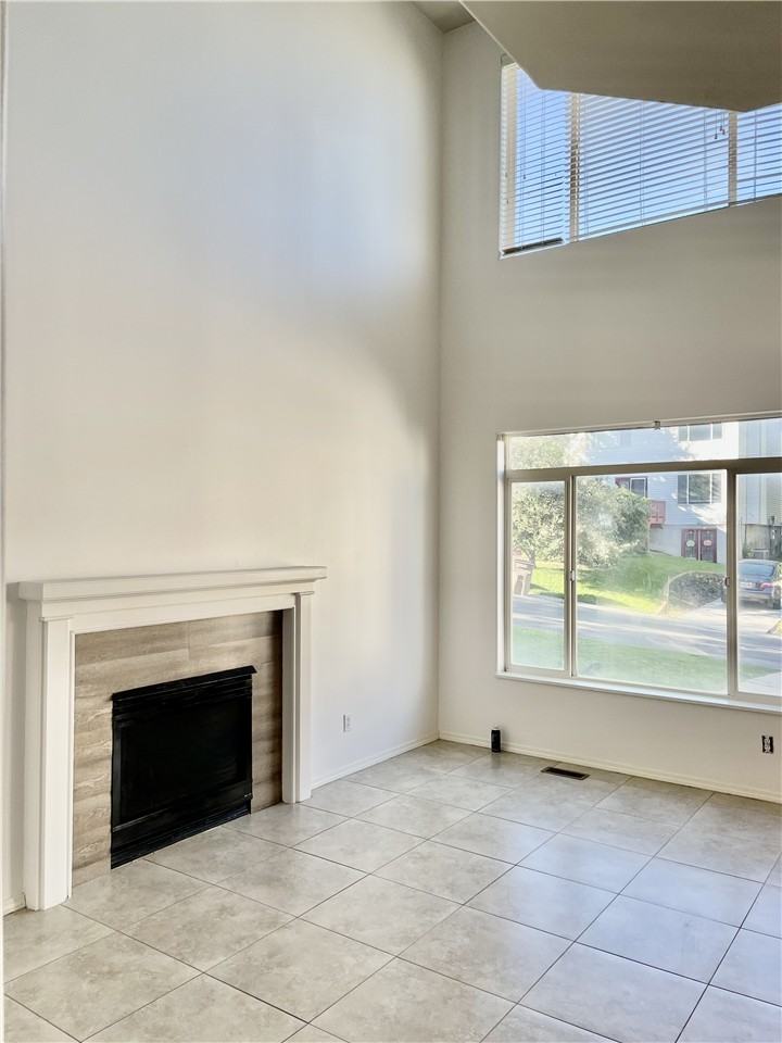 14126 S Winfield Scott Way - Photo 6 of 37