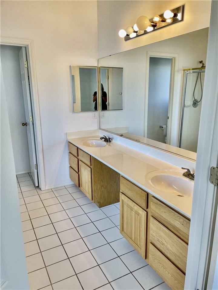 14126 S Winfield Scott Way - Photo 7 of 37